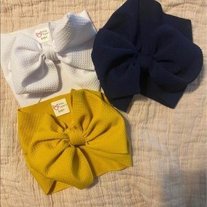 Little Loopers Baby bow head wrap